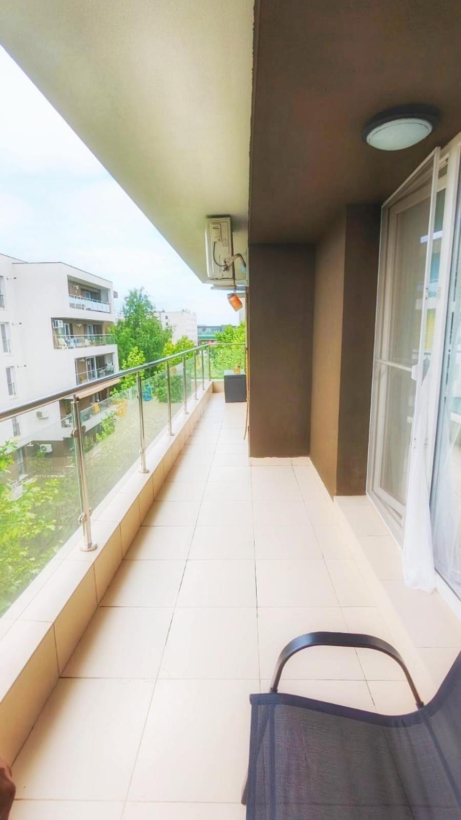Airport Apartment 70 Squared Meters โอโตเปนี ภายนอก รูปภาพ